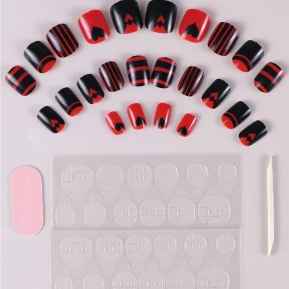 Black & Red Heart Nails - Picture 2 of 2